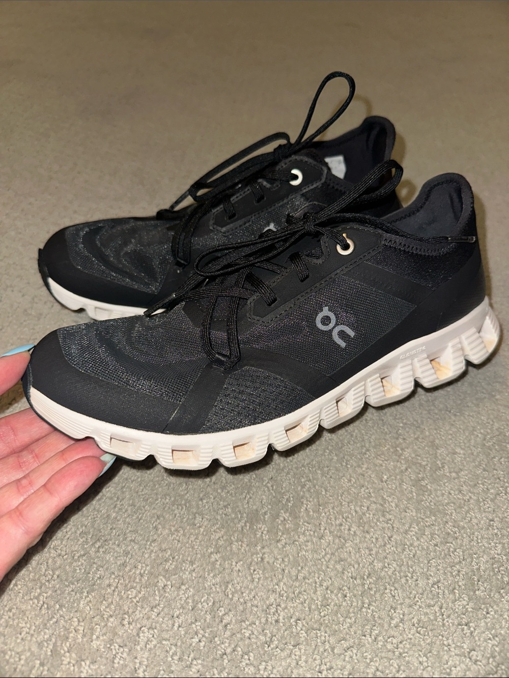 VGUC! Men's On Cloud Black & White Running Shoes